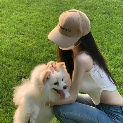 桃花含露又春风